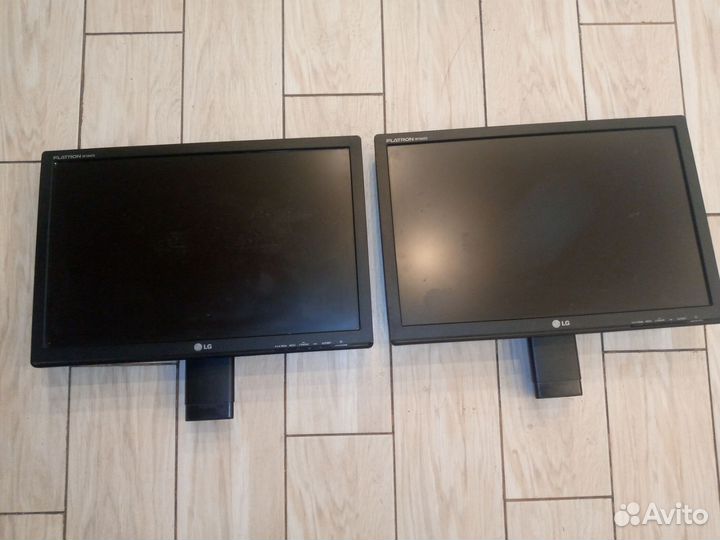 Монитор LG flatron W1942S