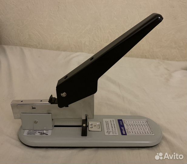 Степлер настольный Kw-Trio 50LB