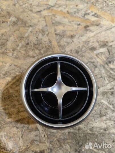 Дефлектор Воздуховод Мерседес GLK 204 A2048307854