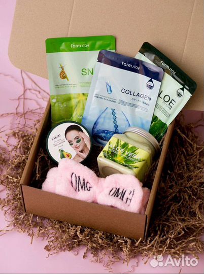 Подарочный бокс косметики на 8 марта