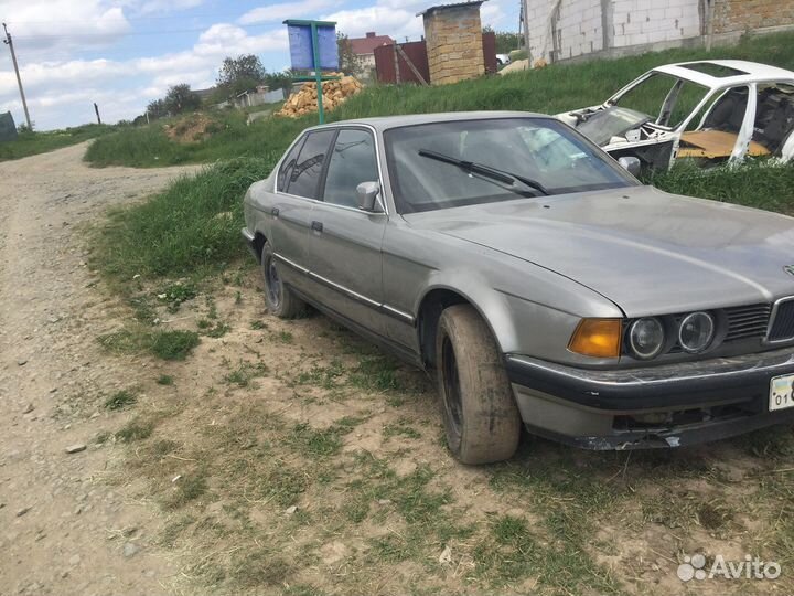 Бмв е32 по детально