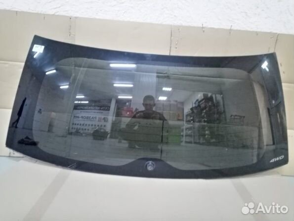 Стекло крышки багажника Митсубиси Аутлендер 3 гф