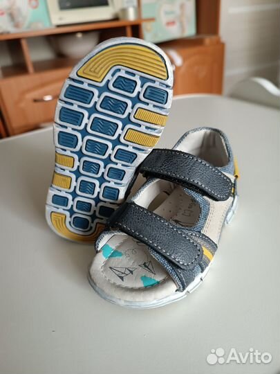 Детская обувь