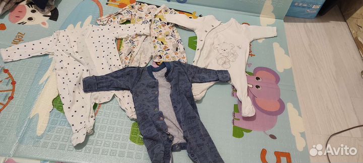 Детские вещи на мальчика 0-3 месяца