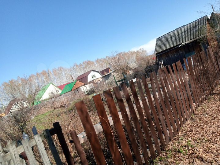 Дача 15 м² на участке 6 сот.