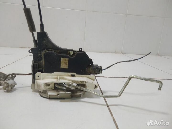 Замок двери передней правой Mitsubishi L200 KB4T 2