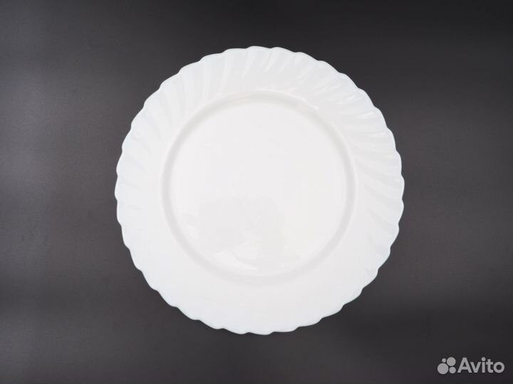 Тарелка обеденная Luminarc 