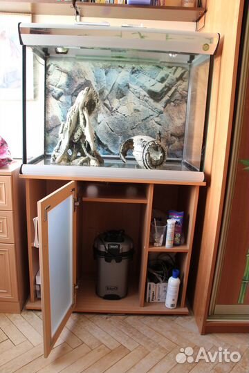 Продам б/у аквариум Anubias D-850F (190л) с тумбой