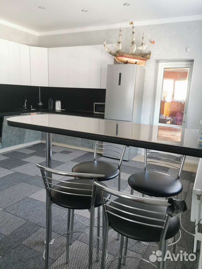 Барный стол