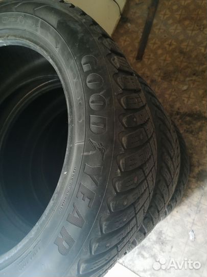 Goodyear Ultragrip Ice Arctic 225/55 R17 101T