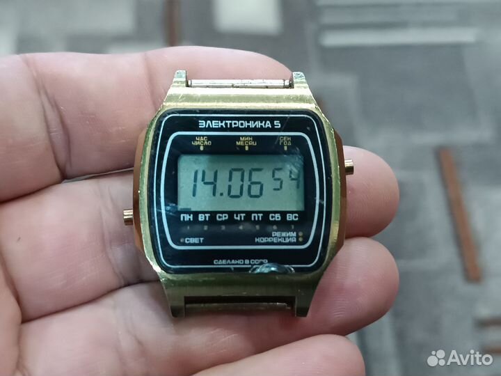 Часы. Электроника 5