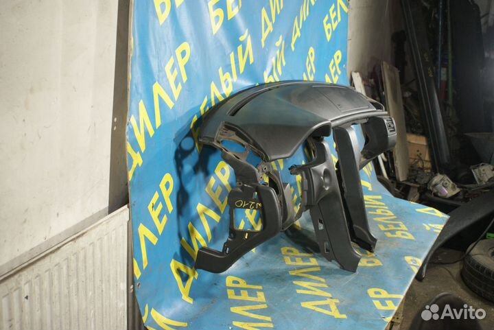 Торпедо Mercedes-Benz W210