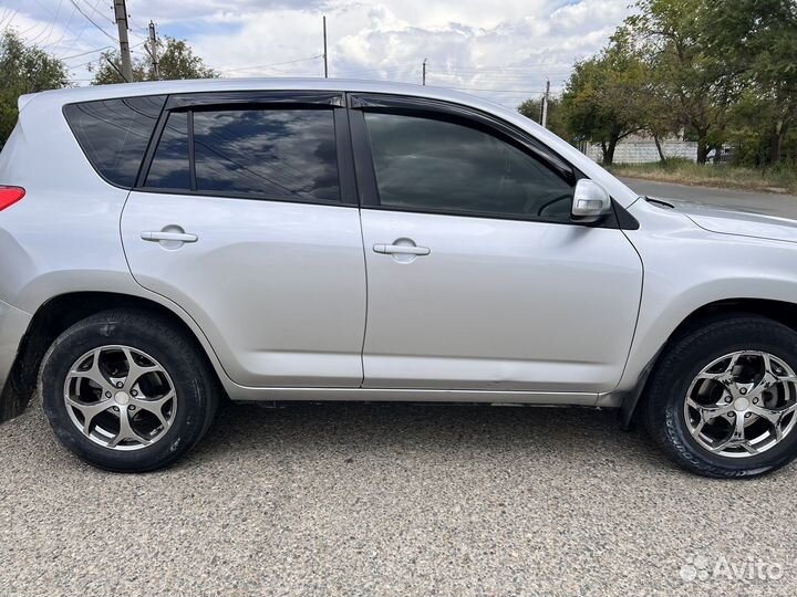 Toyota RAV4, 2012