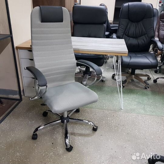 Компьютерное кресло, офисное кресло