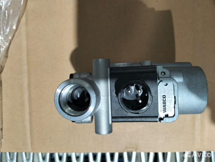 Клапан ускорительный ABS WG9000360515