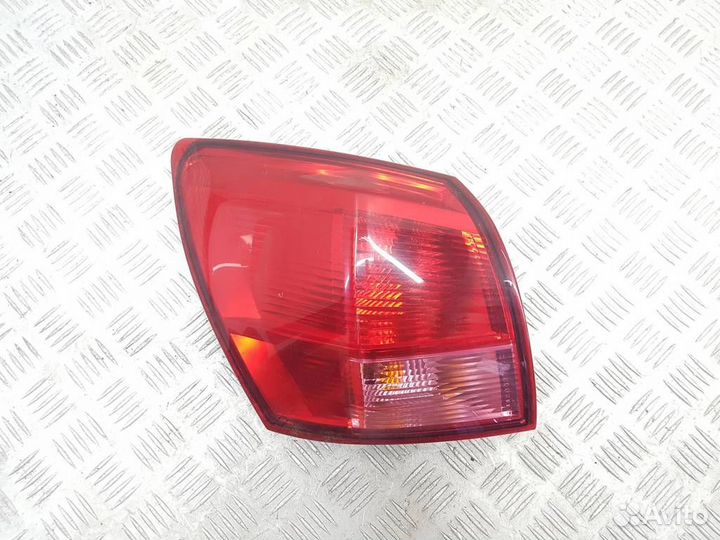 Фонарь задний левый Nissan Qashqai