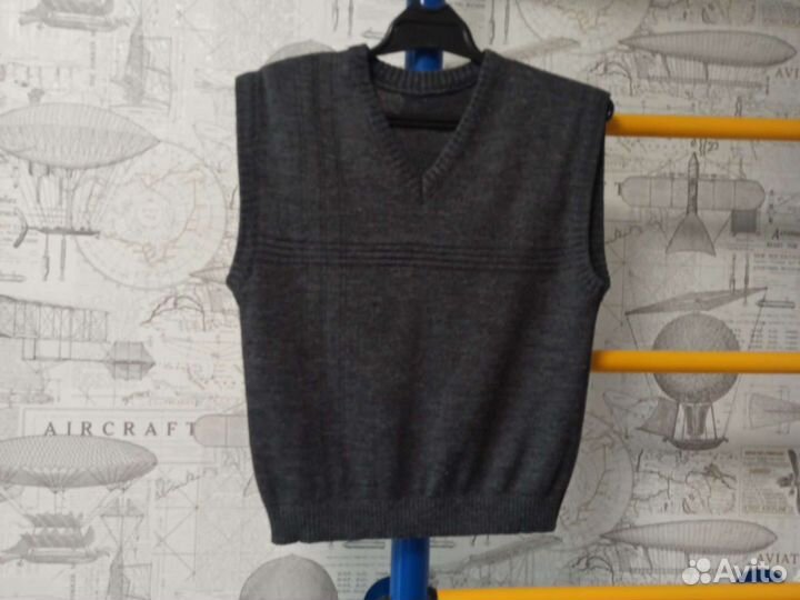 Пиджак и жилет серый по