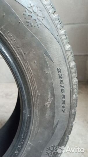 Roadstone Winguard Ice 225/65 R17