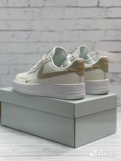 Кроссовки Nike Air Force 1 Low Essential