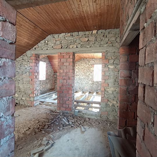 Дом 264 м² на участке 5,1 сот.