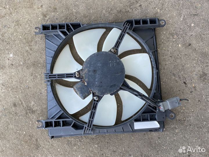 Диффузор радиатора Suzuki Liana Aerio RD51S