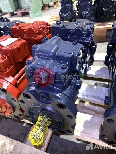 Основной насос Komatsu 14514893