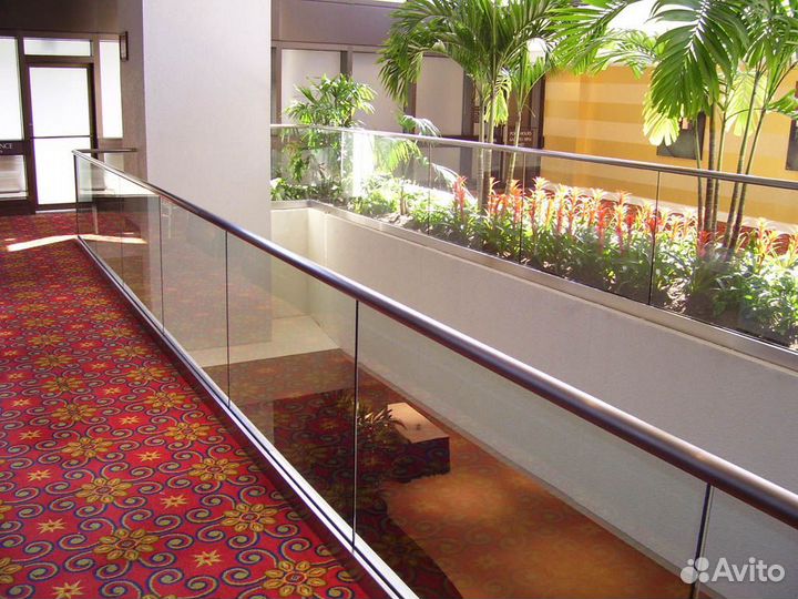 Стеклянные перила