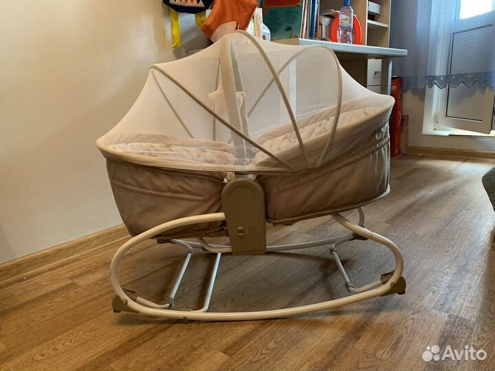 Шезлонг детский для новорожденного
