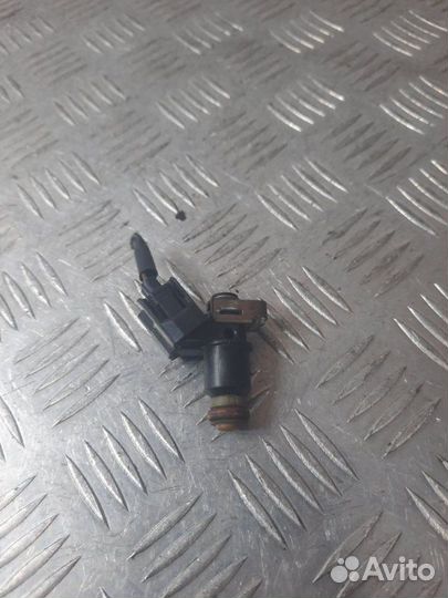 Форсунка Honda Civic 1.6 D16W1 2002