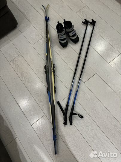 Комплект детских беговых лыж