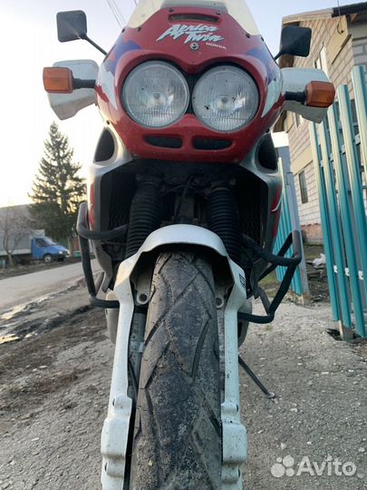 Honda Africa Twin 750