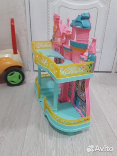 Дом для кукол LOL