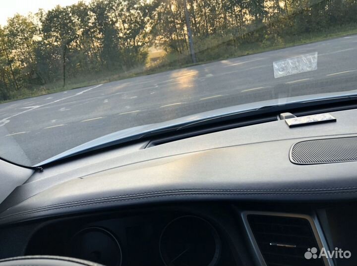 Продаю кожаную накладку на панель Hyundai Tucson 2