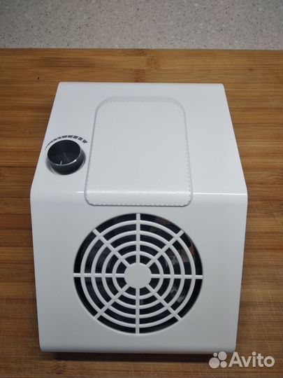 Маникюрный пылесос/Вытяжка маникюрная