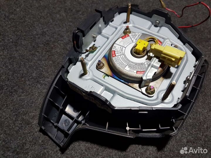 Подушка безопасности в руль Mitsubishi lancer 9