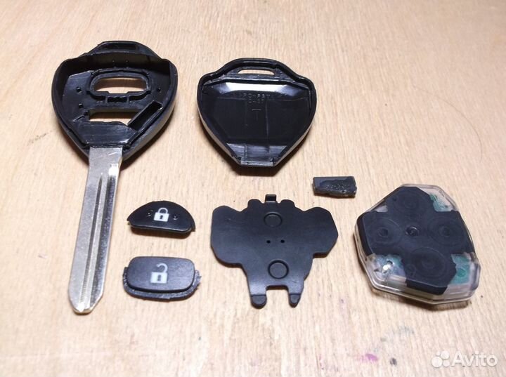 89071-0F060 Toyota remote key 2 buttons Valeo