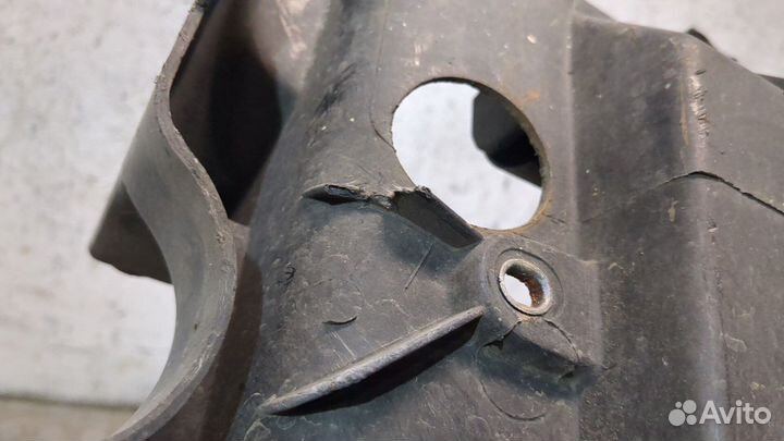 Рамка передняя Volkswagen Golf 3, 1994