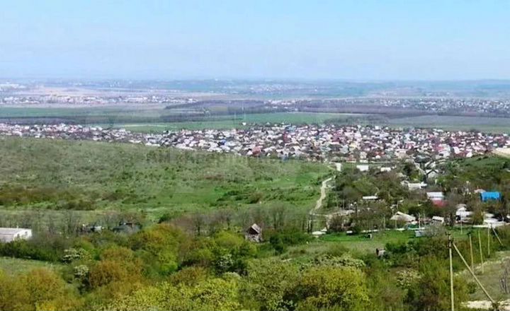 2-к. квартира, 40 м², 1/2 эт.