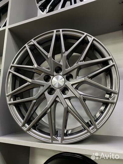 Скад 7x17/5x114,3 ET45 D67,1 Азимут (кл371) графит