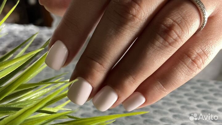 Маникюр с пркрытием гель-лаком