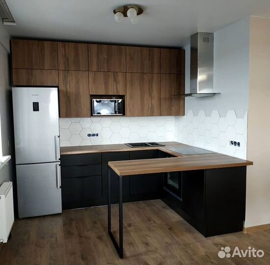 Кухонный гарнитур угловой в потолок на заказ