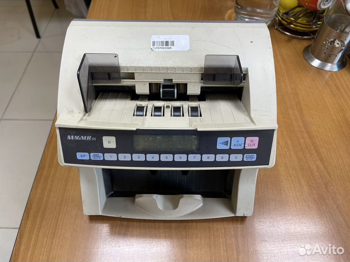Счетчик банкнот Magner 35 в хорошем состоянии