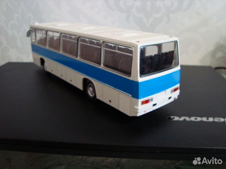 Модель - Автобус