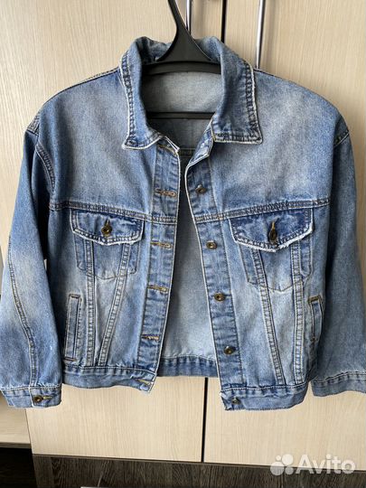 Джинсовая куртка