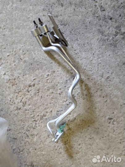 Трубка кондиционера Jeep Grand Cherokee (WK2)