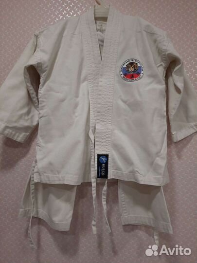 Кимоно 140 рр, в хорошем состоянии