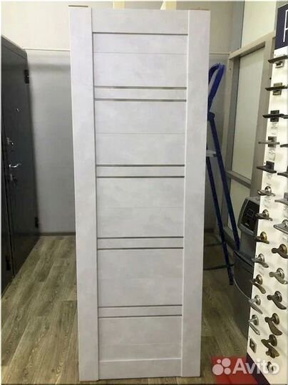 Дверь межкомнатная со стеклом