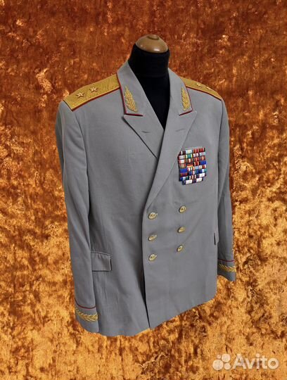 Китель парадно-выходной генерал-лейтенанта. 1979 г