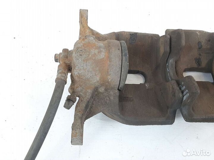 Суппорт передний Шкода Октавия а7