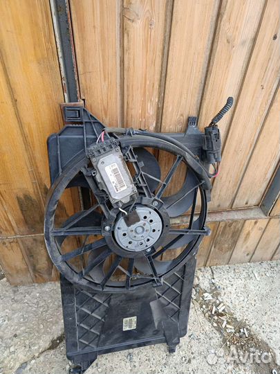 Блок управления вентилятором Форд Фокус2 1.8,2.0